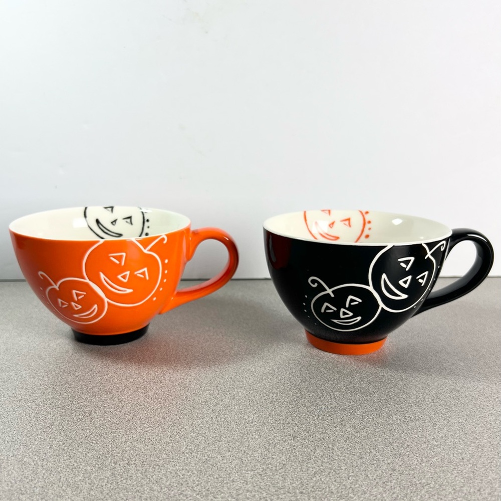 Starbucks Halloween Mug Jack O’ Lantern Pumpkin 2007 Cup 10 oz Set of 2
